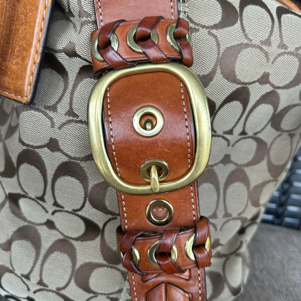 Coach Signature Bleecker duffel shoulder bag - Picture 2 of 10
